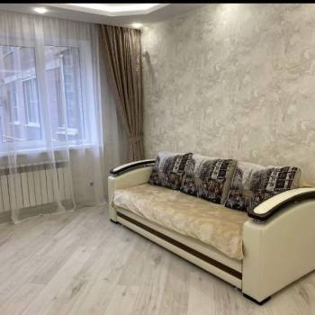 Сдается 2-х комнатная квартира, 76 м²