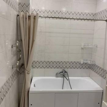 Сдается 2-х комнатная квартира, 76 м²