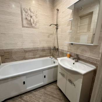 Сдается Многокомнатная квартира, 70 м²