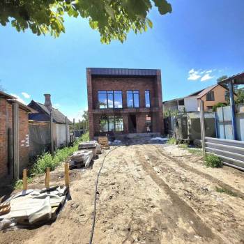 Продается Дом, 200 м²