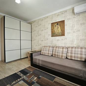 Сдается 1-комнатная квартира, 40 м²