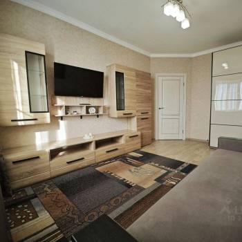 Сдается 1-комнатная квартира, 40 м²