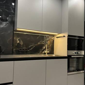 Продается 1-комнатная квартира, 36 м²