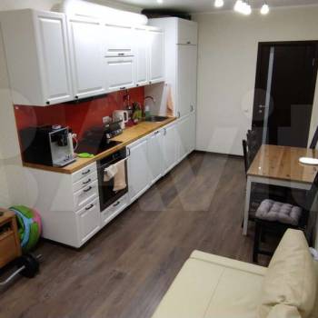 Продается 1-комнатная квартира, 51,4 м²