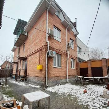 Продается Дом, 240 м²