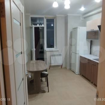 Сдается 1-комнатная квартира, 39 м²