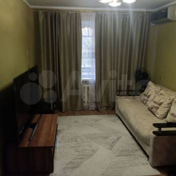 Продается 1-комнатная квартира, 30,4 м²