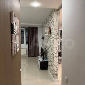 Продается 1-комнатная квартира, 44 м²