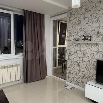 Продается 1-комнатная квартира, 44 м²