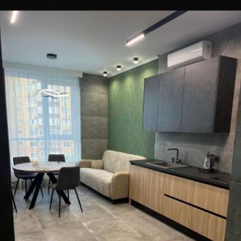 Продается 2-х комнатная квартира, 84 м²