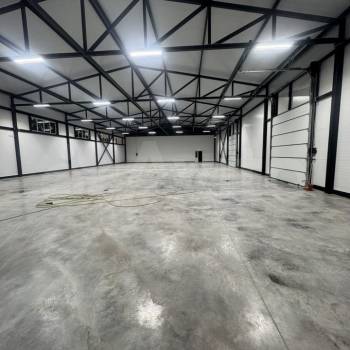 Сдается Нежилое помещение, 900 м²