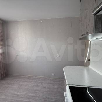 Продается 1-комнатная квартира, 40 м²