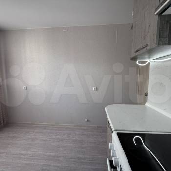 Продается 1-комнатная квартира, 40 м²