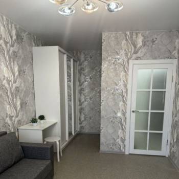 Продается 1-комнатная квартира, 40 м²