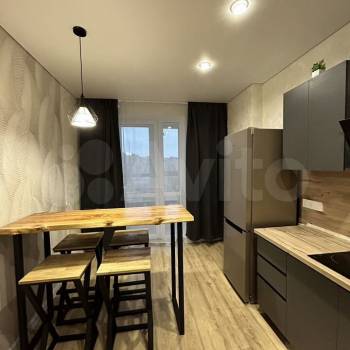 Сдается 1-комнатная квартира, 38 м²