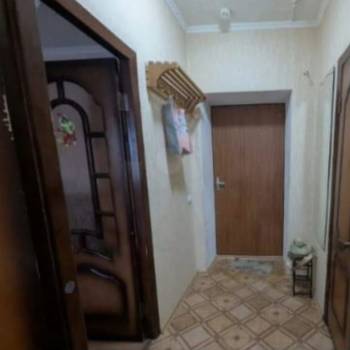 Продается 1-комнатная квартира, 42 м²