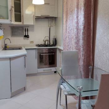 Сдается 1-комнатная квартира, 39 м²