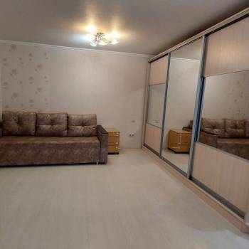 Сдается 1-комнатная квартира, 39 м²