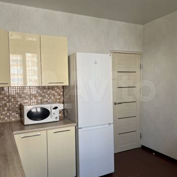 Сдается 1-комнатная квартира, 38 м²