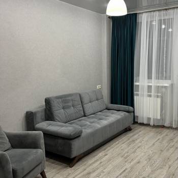 Сдается 1-комнатная квартира, 38 м²