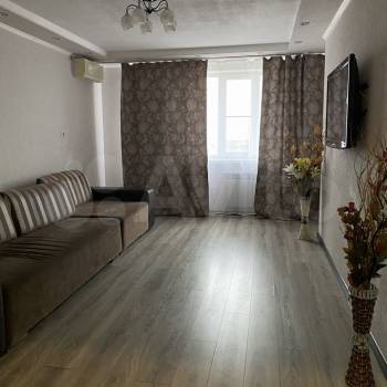 Сдается 2-х комнатная квартира, 72 м²