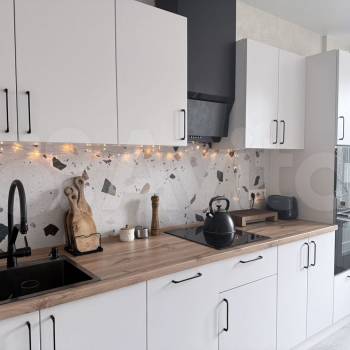 Продается 1-комнатная квартира, 53,1 м²