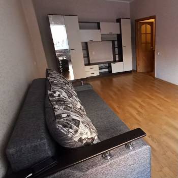 Продается 1-комнатная квартира, 48,8 м²