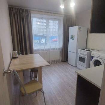 Сдается 1-комнатная квартира, 35 м²