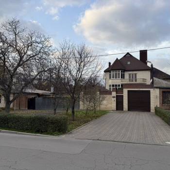 Продается Дом, 374 м²