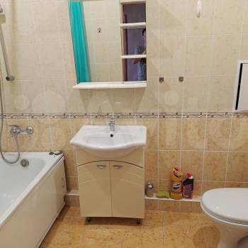 Сдается 1-комнатная квартира, 42 м²