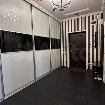 Сдается Многокомнатная квартира, 75,9 м²