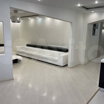 Сдается Многокомнатная квартира, 120 м²