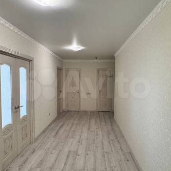 Сдается Многокомнатная квартира, 100 м²