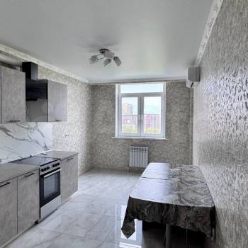 Сдается Многокомнатная квартира, 100 м²