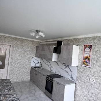 Сдается Многокомнатная квартира, 100 м²