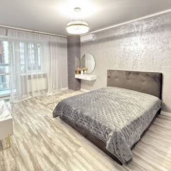 Сдается 1-комнатная квартира, 42 м²