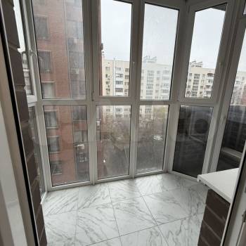 Сдается 1-комнатная квартира, 42 м²