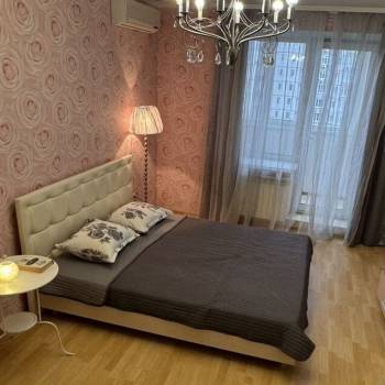 Сдается 1-комнатная квартира, 47 м²