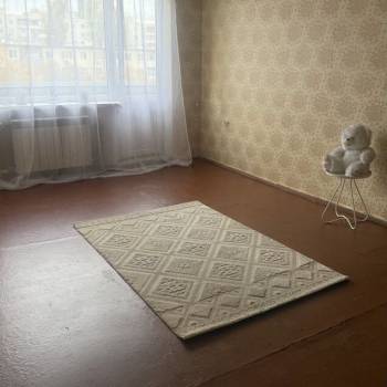 Продается 1-комнатная квартира, 32 м²