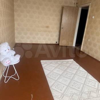 Продается 1-комнатная квартира, 32 м²