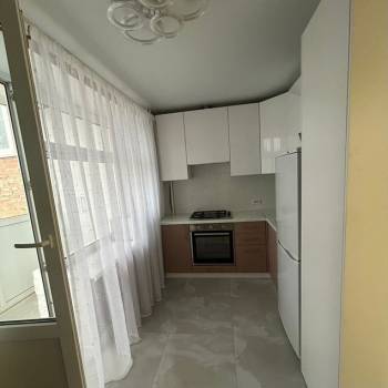 Продается 1-комнатная квартира, 35 м²