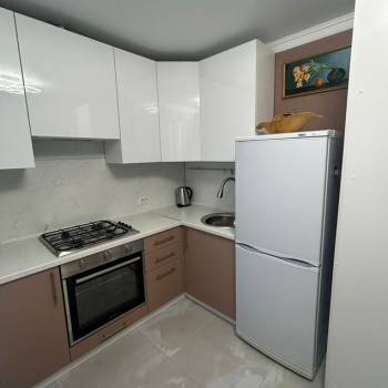 Продается 1-комнатная квартира, 35 м²