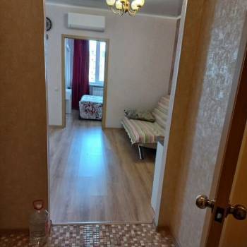 Сдается 1-комнатная квартира, 38 м²