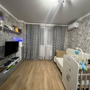 Продается 1-комнатная квартира, 32 м²