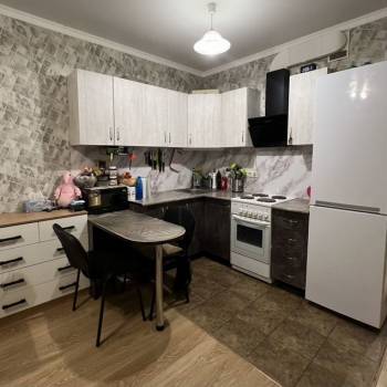 Продается 1-комнатная квартира, 32 м²