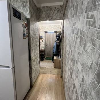 Продается 1-комнатная квартира, 32 м²