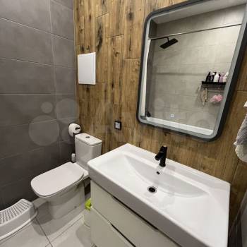 Продается 1-комнатная квартира, 37,4 м²