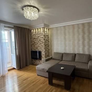 Продается 1-комнатная квартира, 37,5 м²