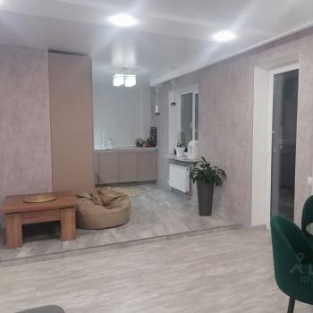 Сдается 2-х комнатная квартира, 110 м²