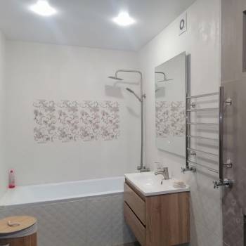 Сдается 2-х комнатная квартира, 110 м²